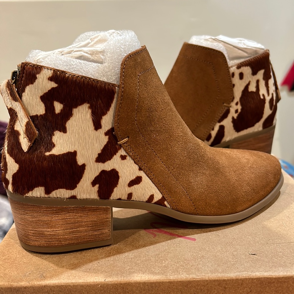 Matisse Carmel and cowhide ankle booties